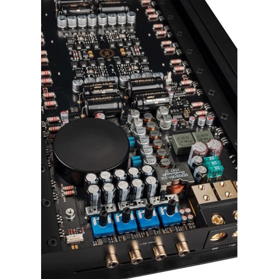 High-End amp Helix C Four, клас AB, 4x150W RMS