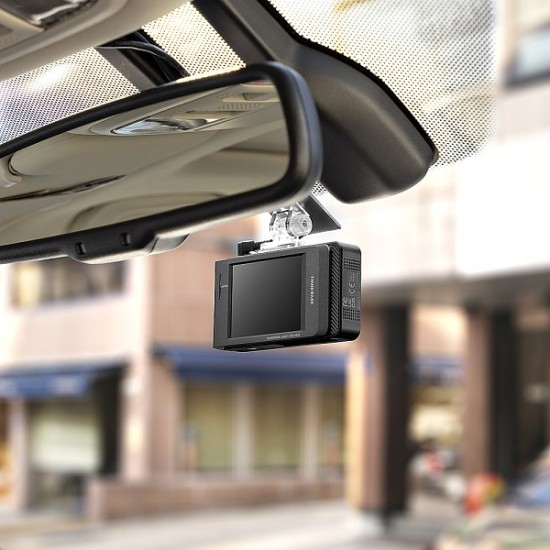 Видеорегистратор Thinkware Dash Cam X800
